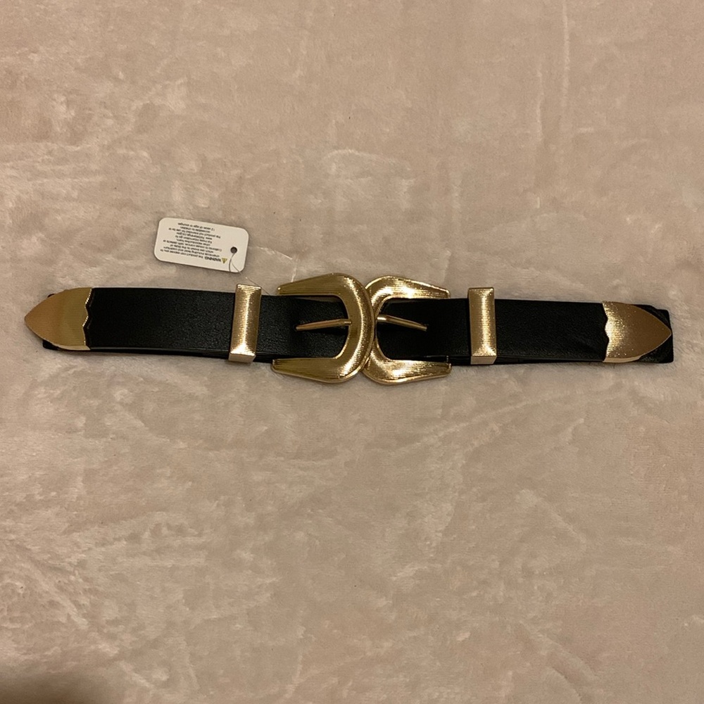Women’s black and gold belt